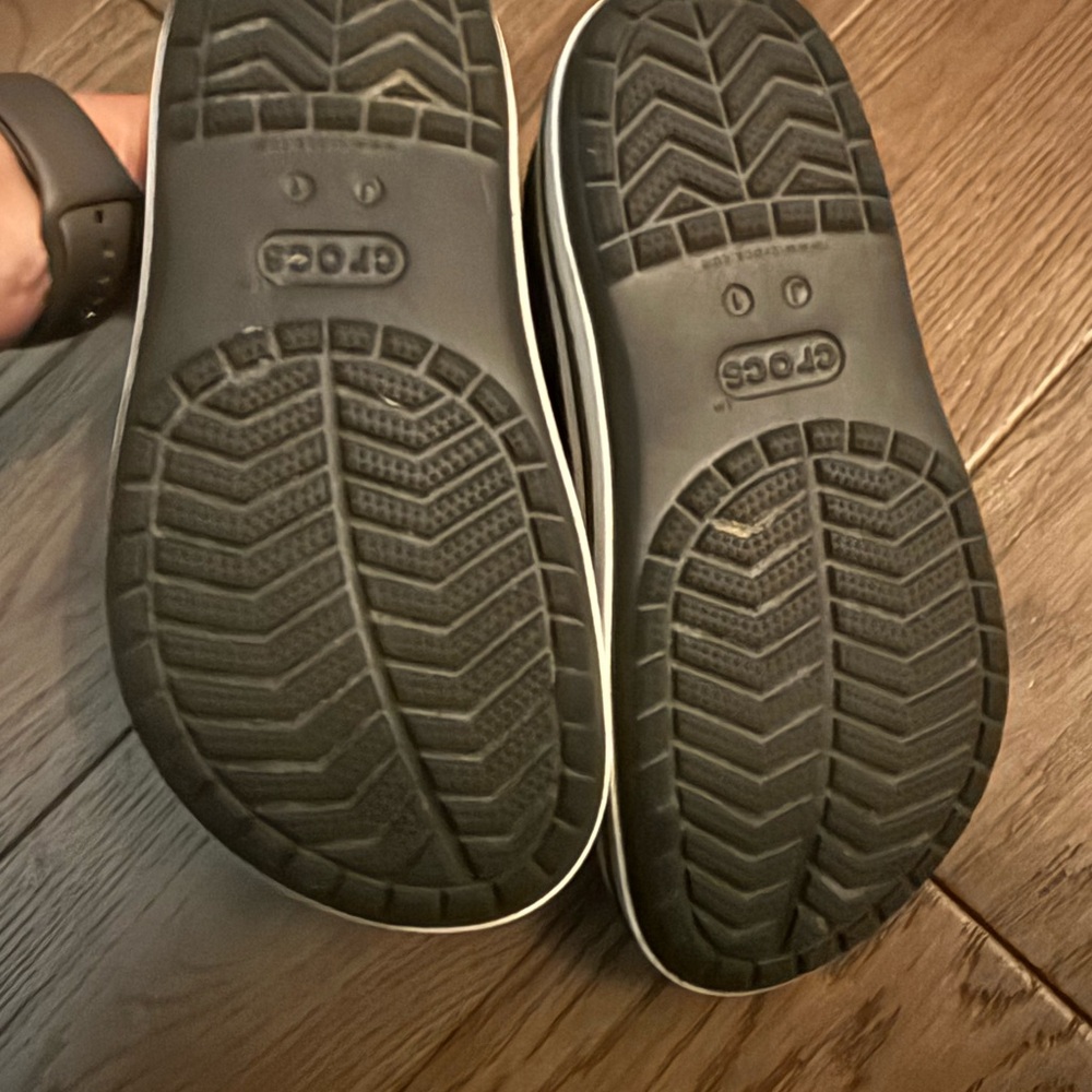 CROCS Kids Black Size 1 - Picture 7 of 8
